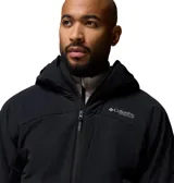 Campera técnica Columbia Titanium con capucha, diseñada para actividades al aire libre. Presenta cierre frontal completo, bolsillos con cremallera en pecho y laterales, y tecnología Omni-Heat para aislamiento térmico y Omni-Shield para repelencia a líquidos y manchas.