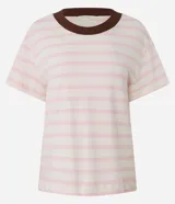 Blusa de corte boxy confeccionada en algodón, con diseño de rayas horizontales, cuello redondo de punto en color contrastante y mangas cortas.