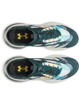 Championes deportivos Under Armour modelo Echo, con diseño técnico y moderno. Presentan una parte superior translúcida multicapa con malla transpirable, sistema de cierre de cordones elásticos asimétricos y amortiguación reactiva UA HOVR en la entresuela. El diseño combina tonos verde oscuro, blanco, amarillo y detalles en azul.