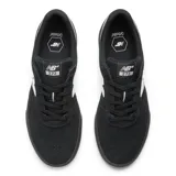 Championes de skate New Balance Numeric 272, color negro con logo "N" blanco en los laterales.