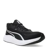 Championes de running Puma Skyrocket Lite 2, color negro con entresuela blanca. Presentan capellada de malla textil transpirable, cierre con cordones y suela de goma para tracción urbana. Incorporan tecnología PUMALITE para amortiguación reactiva y plantilla SOFTFOAM+ para mayor confort.