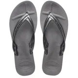 Sandalias tipo ojotas Havaianas modelo Slim, color gris oscuro, con tiras finas texturizadas y suela de goma con diseño antideslizante.