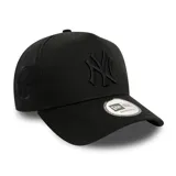 Gorro New Era 9FORTY de los New York Yankees, color negro, con logo del equipo bordado en el frente y logo de New Era bordado en el lateral.