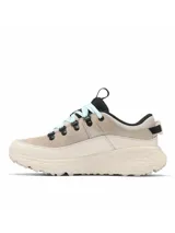Championes Columbia Terrastride Bc Omni-Grip para mujer, color gris con detalles en celeste y suela en tono tostado. Diseñados para senderismo y uso urbano, combinan tecnología de amortiguación y tracción con un estilo moderno.