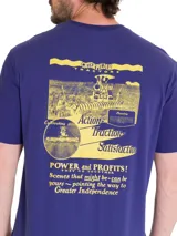Remera azul de manga corta Caterpillar, con cuello redondo y diseño gráfico impreso en el pecho.