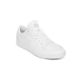 Championes de skate éS modelo Eos, color blanco.
