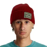 Gorro de lana color rojo con etiqueta verde con el logo de la marca Critical Slide Surfboards.