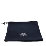 Cuello polar deportivo Umbro, color negro, con cordón ajustable y logo de la marca bordado en blanco.