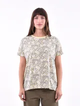 Remera estampada de manga corta con cuello redondo.