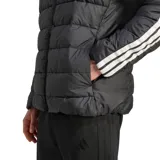 Campera puffer adidas Essentials Climwarm 3 Tiras, de color negro con bandas blancas en las mangas, cuello alto y cierre frontal completo.