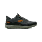 Championes deportivos Skechers modelo Summits Leyter, color gris oscuro con detalles en naranja. Presentan tecnología Hands Free Slip-ins, parte superior de tejido técnico con superposiciones hotmelt, cordones elásticos fijos y plantilla acolchada Air-Cooled Memory Foam.