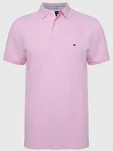 Chomba de corte regular confeccionada en piqué de algodón elástico, con cuello polo, cierre de dos botones y logo de la marca bordado en el pecho.