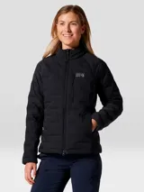 Campera puffer Mountain Hardwear modelo Stretchdown Jacket, color negro, con cuello alto, cierre frontal de dos vías, bolsillos laterales con cierre y bolsillo en el pecho.