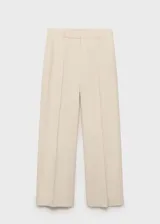 Pantalón de tiro medio con diseño recto y largo, confeccionado en mezcla de viscosa y poliéster. Cuenta con trabillas, dos bolsillos laterales y cierre oculto con botón, gancho y cremallera.