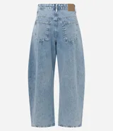 Pantalón baggy balloon de jean negro, con cintura media, cierre frontal con fila de botones y bolsillos funcionales.