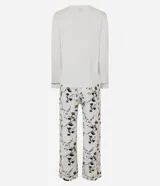 Pijama largo de dos piezas confeccionado en viscolycra. La blusa es de manga larga con cuello redondo y detalle de bies contrastante en el borde. El pantalón presenta un estampado floral y cintura elástica.