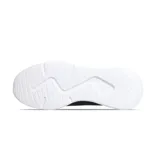 Championes Under Armour Sportstyle Essential de hombre, color negro, ideales para running y entrenamiento. Confeccionados en malla transpirable y material sintético, con plantilla de EVA y entresuela acolchada.