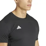 Remera deportiva negra de Adidas, modelo Adizero Essentials, con logo blanco en el pecho.