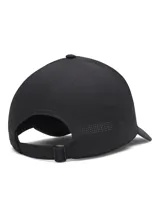 Gorra de béisbol Under Armour de perfil bajo con panel frontal estructurado. Confeccionada con tecnología ArmourVent para mayor transpirabilidad y banda interna Iso-Chill para disipar el calor. Presenta visera precurvada y cierre trasero ajustable.
