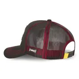 Gorra tipo trucker color negro con paneles traseros de malla. Presenta un parche bordado frontal con los personajes de Looney Tunes sobre un fondo circular rojo. Incluye detalles en hilo rojo en la visera y parches laterales con la marca y el logo de la serie.