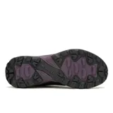 Championes de senderismo Merrell modelo Speed Strike 2 Waterproof, color negro con detalles en violeta. Diseño técnico con membrana impermeable, parte superior de malla y cuero sintético, y suela de goma con tracción de alta resistencia.