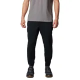 Pantalón largo negro de corte tapered con cintura elástica, bolsillos delanteros, bolsillo de seguridad, entrepierna reforzada y dobladillo elástico. Fabricado con tecnología Omni-Shield resistente al agua y a las manchas.