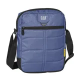 Bolso bandolera Cat modelo Ryan, color azul con detalles en negro. Presenta un diseño acolchado con estampado geométrico sutil, compartimento principal con cierre, bolsillo frontal con cierre y correa ajustable para el hombro. Incluye logo de la marca en el frente y etiqueta lateral.
