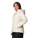 Campera acolchada con capucha, color beige, con cierre frontal completo, bolsillos laterales con cremallera y puños con orificios para los pulgares. Presenta tecnología de forro termorreflectante y aislamiento sintético.
