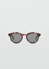 Gafas de sol con montura redonda de pasta con estampado carey y cristales oscuros con protección UV categoría 3.