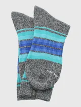 Calcetín de tejido grueso con diseño de rayas horizontales en tonos azul y turquesa sobre una base gris jaspeada.