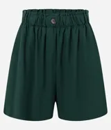 Short femenino de viscolino color blanco, modelo runner evasê, con cintura elástica, botón frontal y bolsillos laterales.