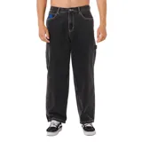 Pantalon tipo carpenter de corte holgado, color negro con costuras en contraste. Cuenta con bolsillos laterales y traseros, y detalle de logo bordado en azul en el bolsillo delantero.