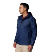 Campera impermeable Columbia modelo Watertight II, color azul marino. Cuenta con capucha ajustable, cierre frontal con solapa, bolsillos laterales con cierre, puños ajustables y forro de malla transpirable. Incorpora tecnología Omni-Tech para mayor protección contra la lluvia.