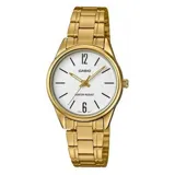 Reloj analógico Casio con caja y malla de acero inoxidable en tono dorado. Presenta una esfera blanca minimalista con índices lineales y números 6 y 12, con movimiento de cuarzo.