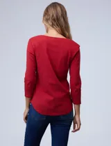 Remera negra de algodón, marca Ruby Rd, con mangas 3/4 y escote redondo.