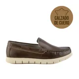 Zapato casual Hi-Tec Erik de cuero color marrón con cordones y suela clara.