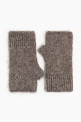 Mitones de punto fino color marrón, con abertura para el pulgar y ribete acanalado en los puños.