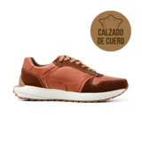 Zapato de vestir Hi-Tec Jules de cuero color marrón con cordones y suela blanca.