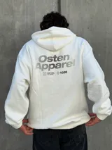 Canguro blanco con capucha ajustable con cordones, bolsillo tipo canguro y logo estampado en el pecho.