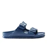 Sandalias Birkenstock Arizona de goma EVA color azul marino, con dos correas ajustables con hebillas.