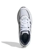 Championes deportivos Adidas modelo Eclyptix 2000, color blanco con detalles en azul marino y plateado. Presentan una estructura de malla transpirable con refuerzos sintéticos, cordones blancos y suela de goma con amortiguación.