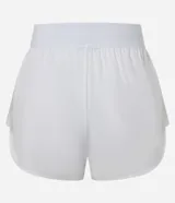 Short deportivo runner de la marca Get Over, color blanco, con cintura ancha elástica y bajo redondeado.