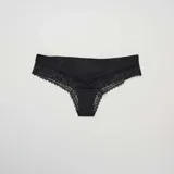 Pack de tres braguitas brasileñas de algodón color negro, con detalles de encaje en los laterales y la parte trasera.
