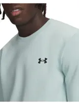 Buzo Under Armour de cuello redondo, color verde menta, de manga larga, confeccionado en tejido de doble punto elástico y transpirable con el logo de la marca en contraste en el pecho.
