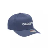 Gorra Mitchell & Ness color azul, de visera curva, con el nombre de la marca bordado en el frente en hilo blanco y logotipo en el lateral.