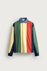 Polo de manga larga con diseño de rayas verticales anchas en colores amarillo, verde, rojo, azul marino y celeste. Cuenta con cuello camisero de denim y cierre frontal parcial con botones ocultos bajo solapa.
