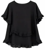 Blusa negra de manga corta con volados en las mangas y diseño en capas con volados en la parte inferior.