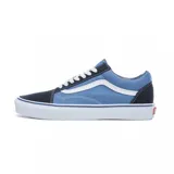 Championes Vans modelo Old Skool, con diseño clásico de caña baja. Presentan una combinación de paneles de lona azul y refuerzos de gamuza en puntera y talón, con la icónica banda lateral blanca y suela de goma vulcanizada.