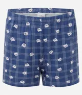 Pijama corto de dos piezas de la marca Lov, confeccionado en viscolycra. Incluye una remera blanca de manga corta, cuello redondo y un bolsillo frontal a cuadros, combinada con un short azul marino con estampado a cuadros y diseño de osos, con cintura elástica.