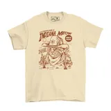 Remera de algodón color beige con estampa frontal en color marrón que presenta a un gato vestido de vaquero con sombrero y pañuelo, bajo el título Indiana Meow.